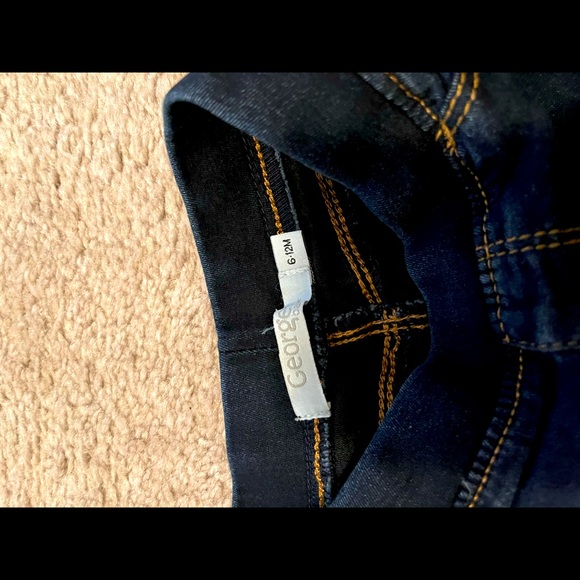 Little Girl’s Shorts and Jean - Picture 3 of 14